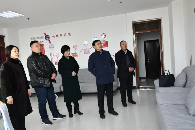 少妇被又大又粗又爽久久