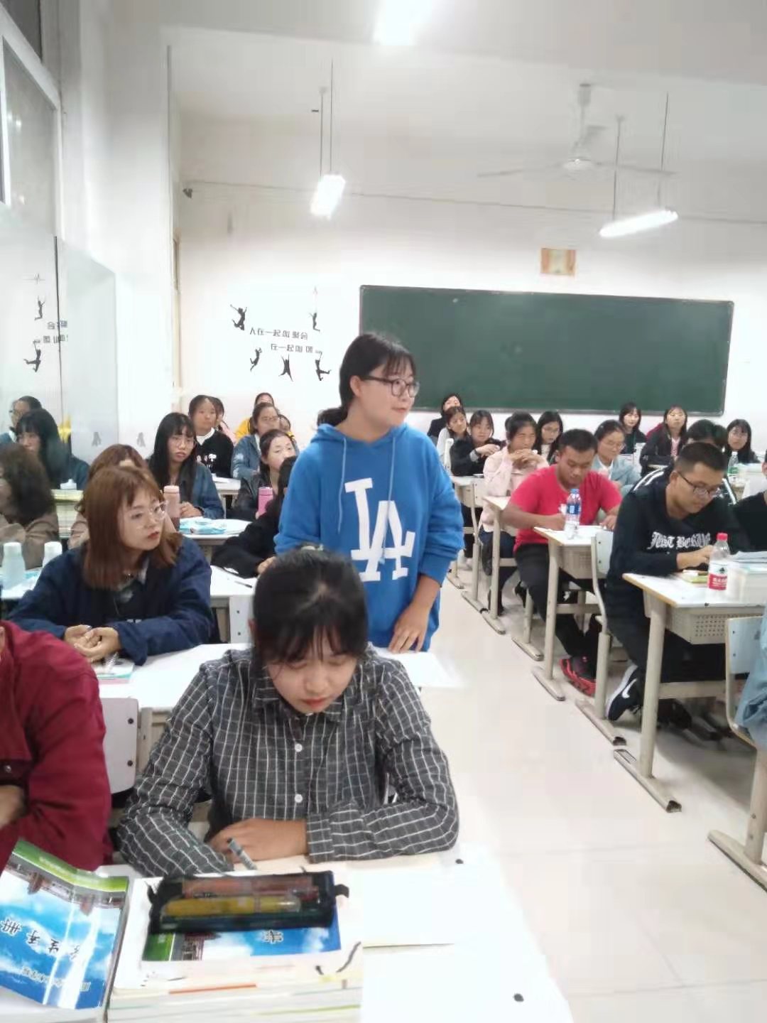少妇被又大又粗又爽久久