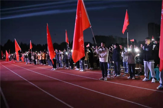 少妇被又大又粗又爽久久
